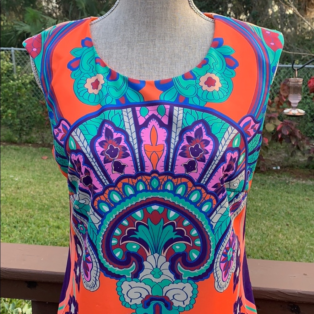 Axyeh Dress - Picture 2 of 13